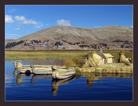 Embarcaciones hechas a mano por los nativos