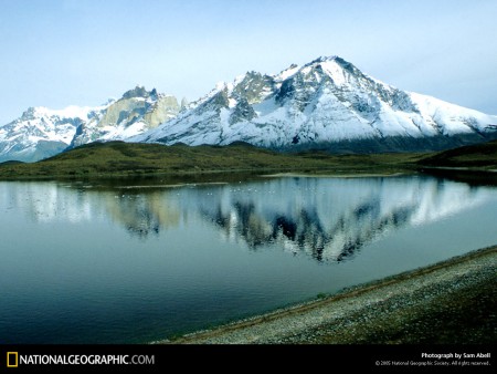 Cordillera de los Andes se mira al espejo